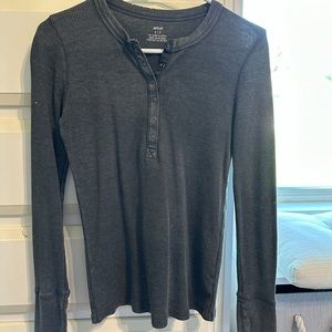 Aerie top - size small